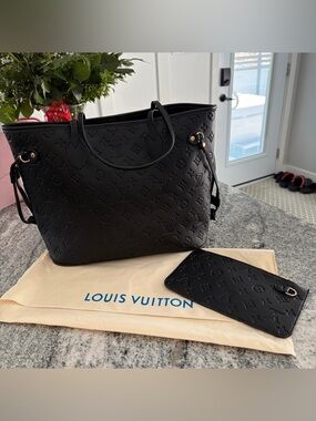 🌟NEW Black Monogram Empreinte Tote with Pouch🌟